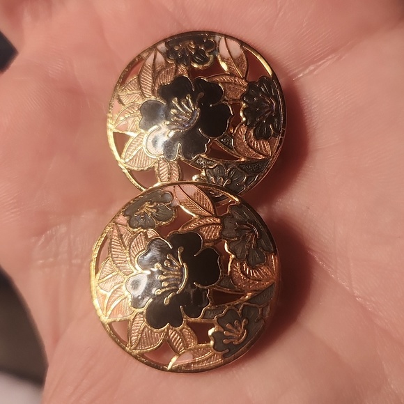 More goodies - Picture 1 of 5